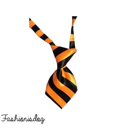 Cravate rayée orange et noire